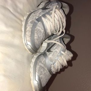 Snake print Nike 5.0